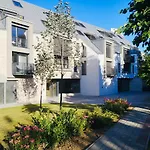 Iris In Mit Tiefgarage Und Panoramaaussicht Héviz