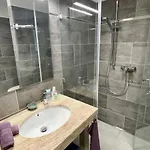 Iris In Mit Tiefgarage Und Panoramaaussicht Apartament