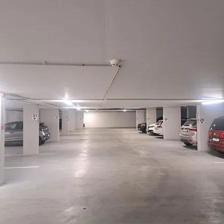 Iris In Mit Tiefgarage Und Panoramaaussicht Апартаменты