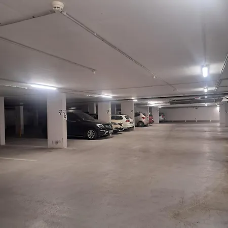 Iris In Mit Tiefgarage Und Panoramaaussicht Апартаменты Хевиз