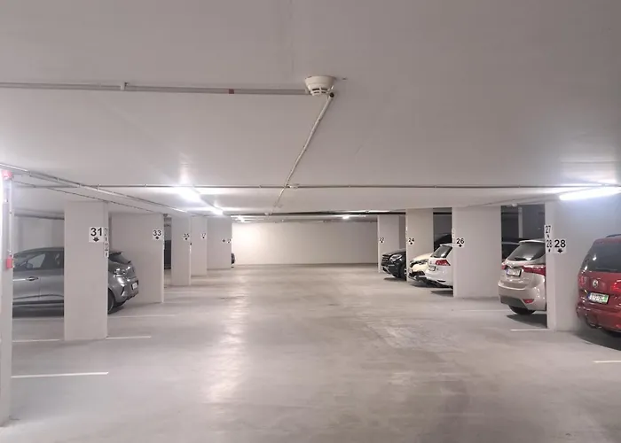 Iris In Mit Tiefgarage Und Panoramaaussicht Апартаменты